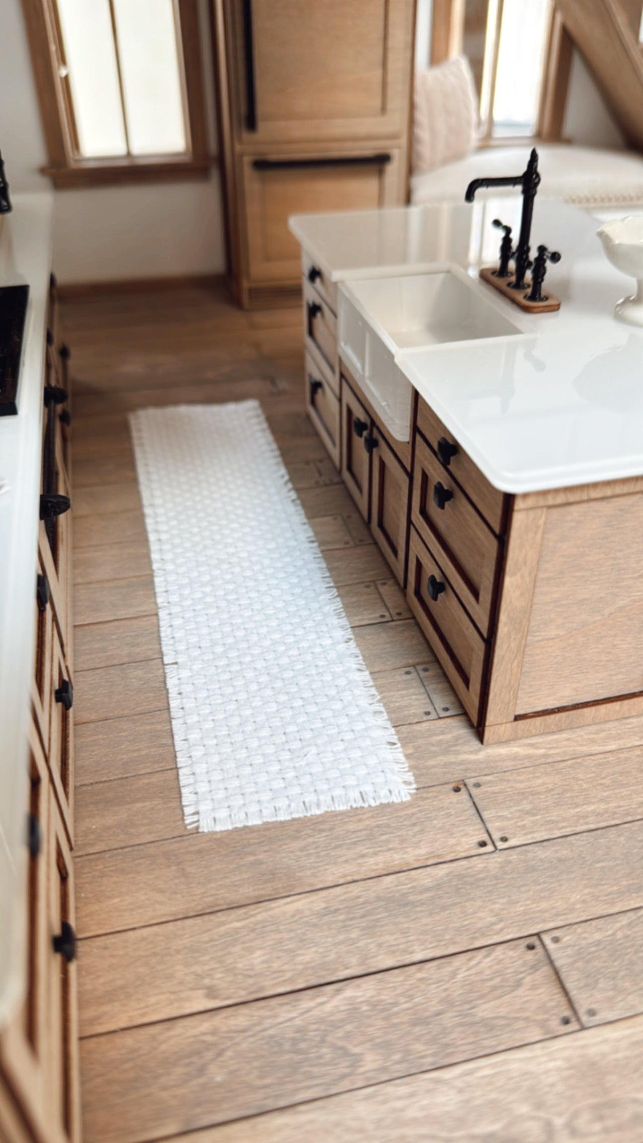 Neutral Woven Runner