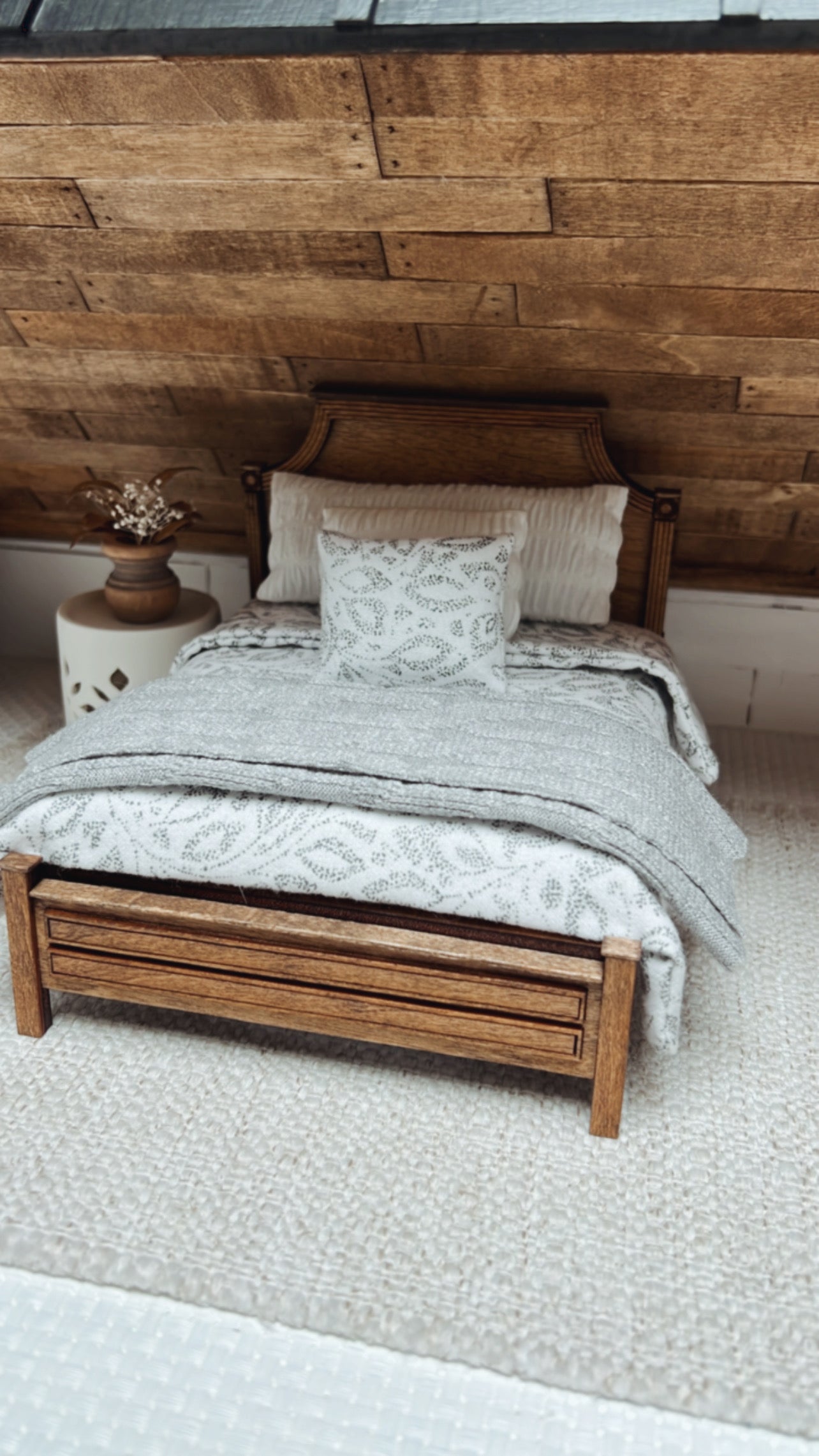 Grey Cableknit Blanket