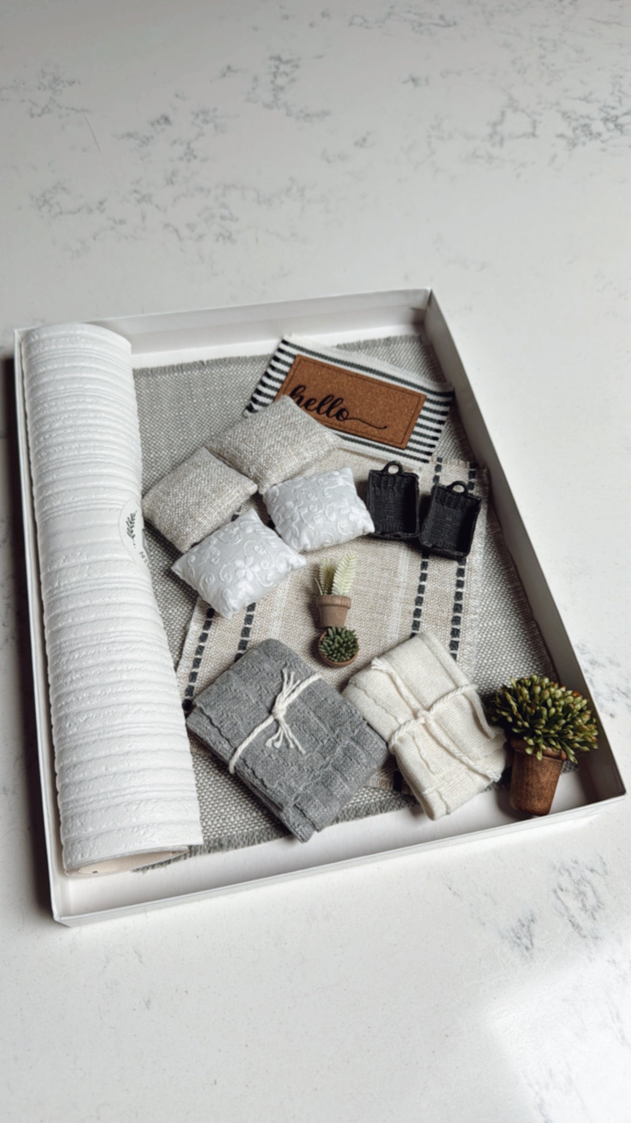 Dollhouse Decor Set