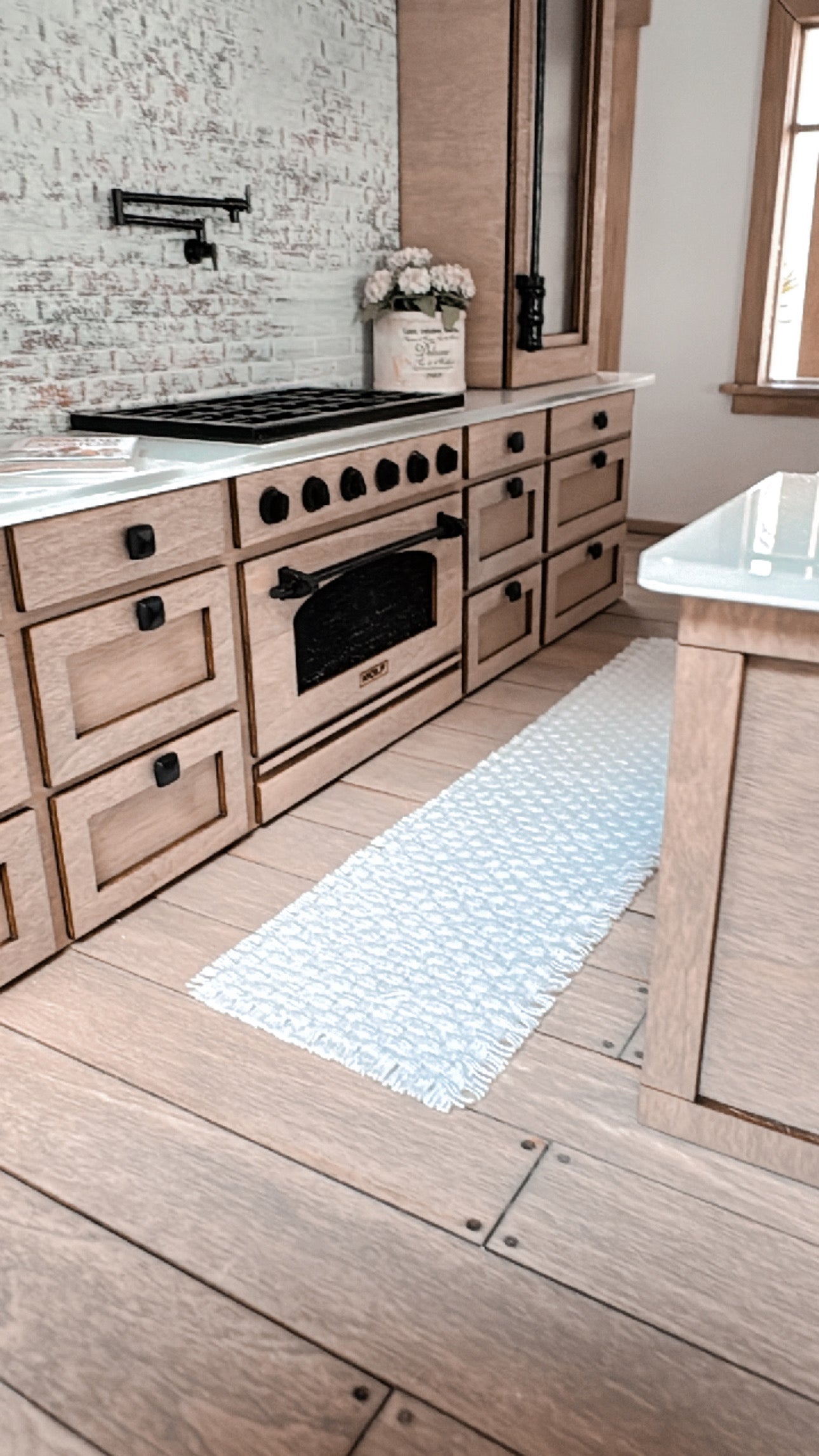 Neutral Woven Runner