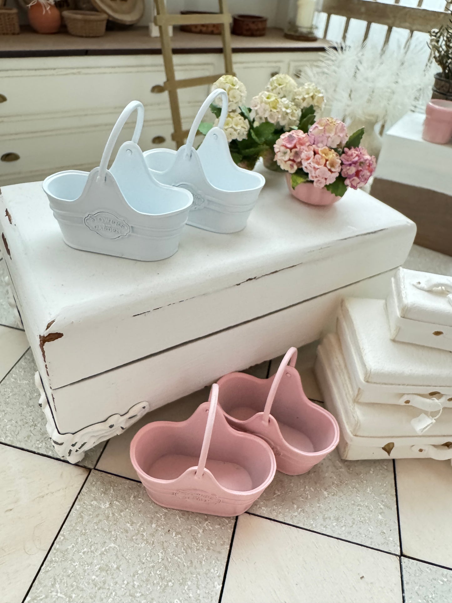 White Flower Tin