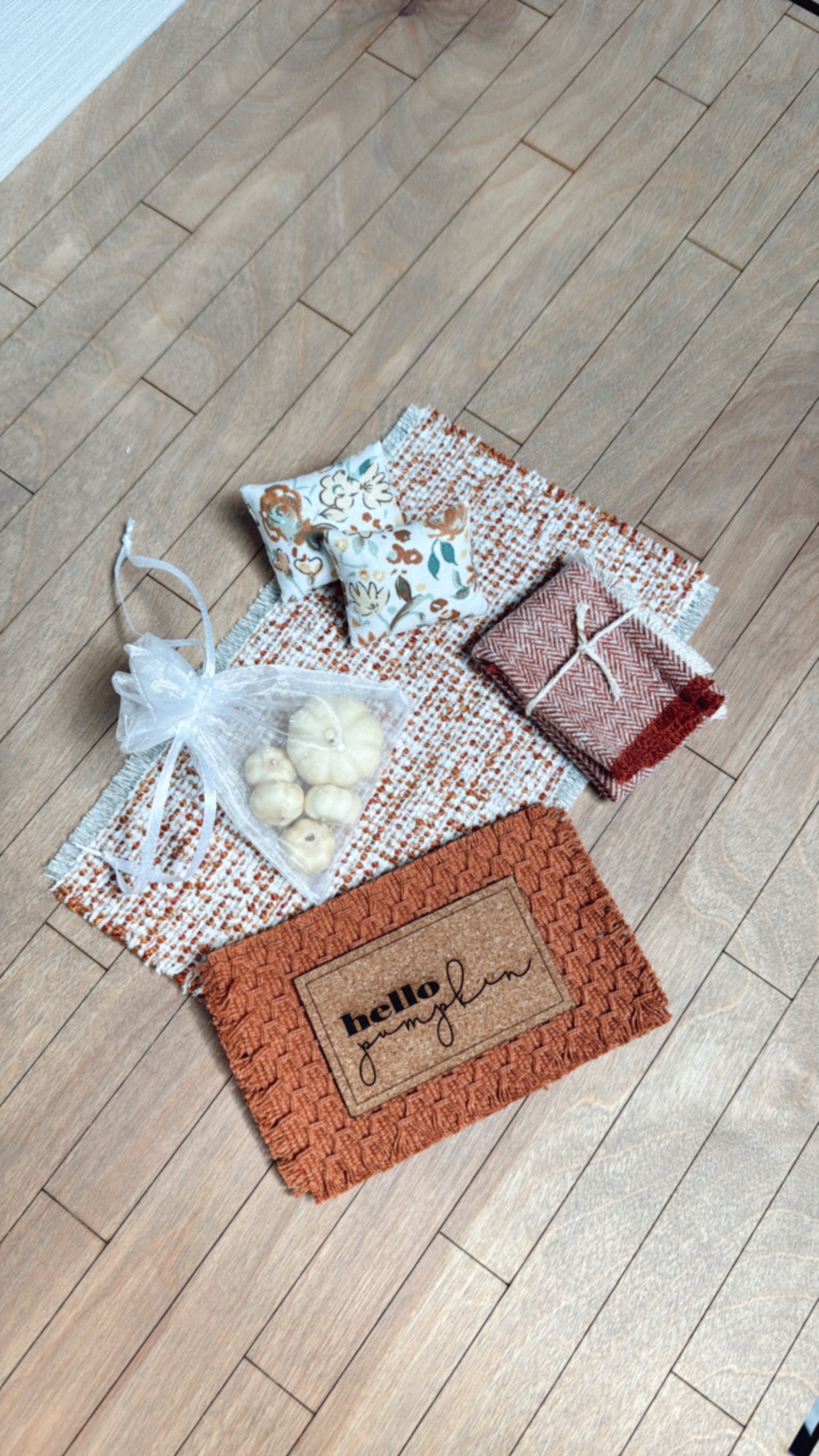 Pumpkin Fall Decor Set