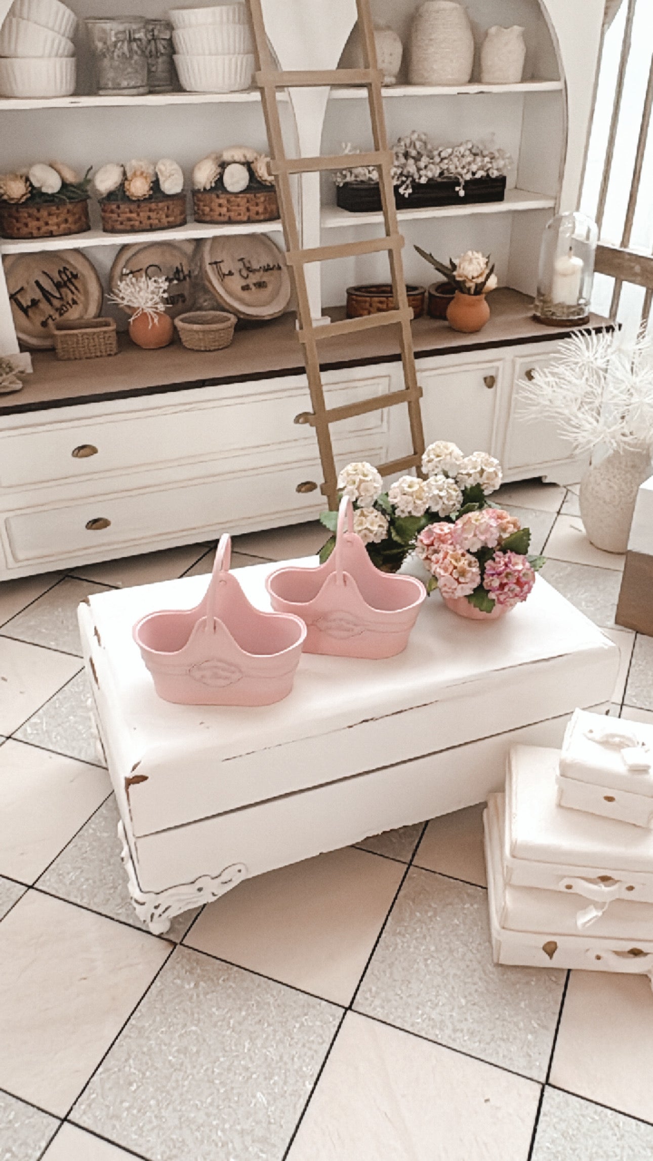 Pink Flower Tin