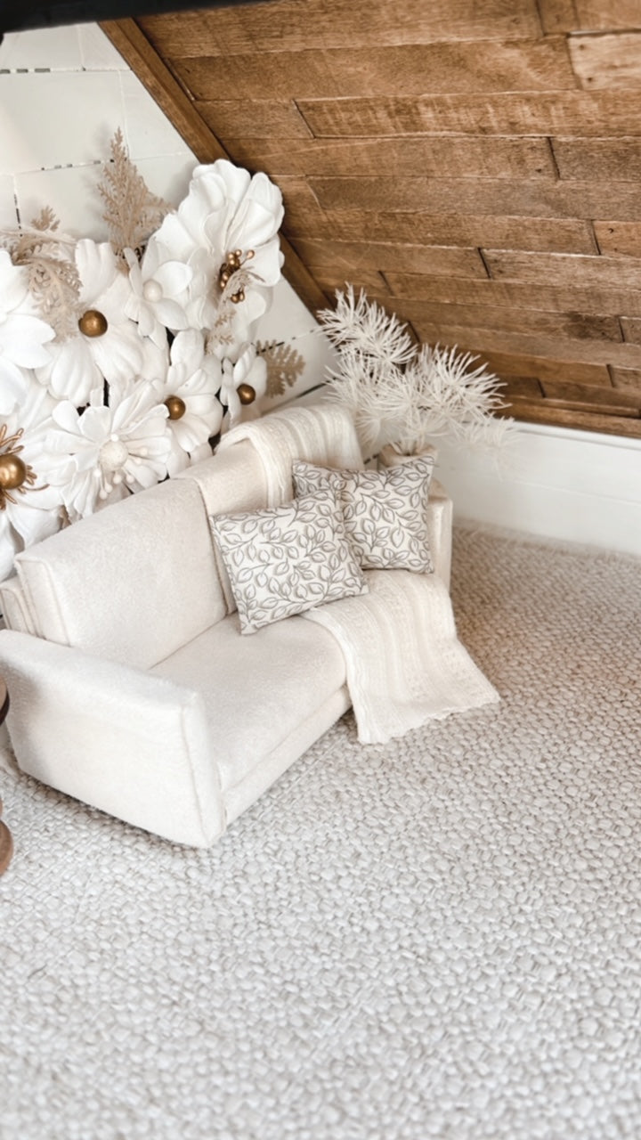 Tan & Ivory Leaf Pillow