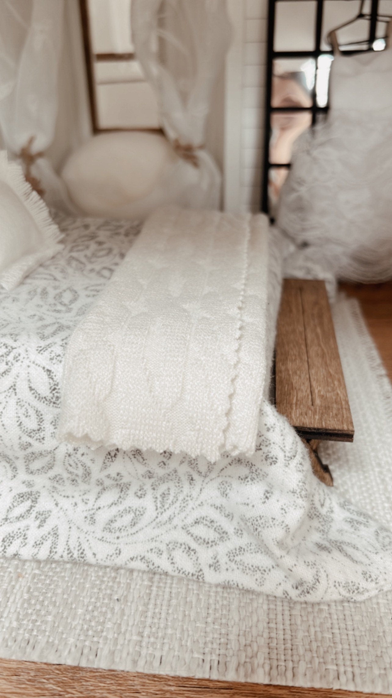 Ivory Cable Knit Blanket
