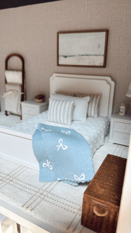 Blue Bow Blanket