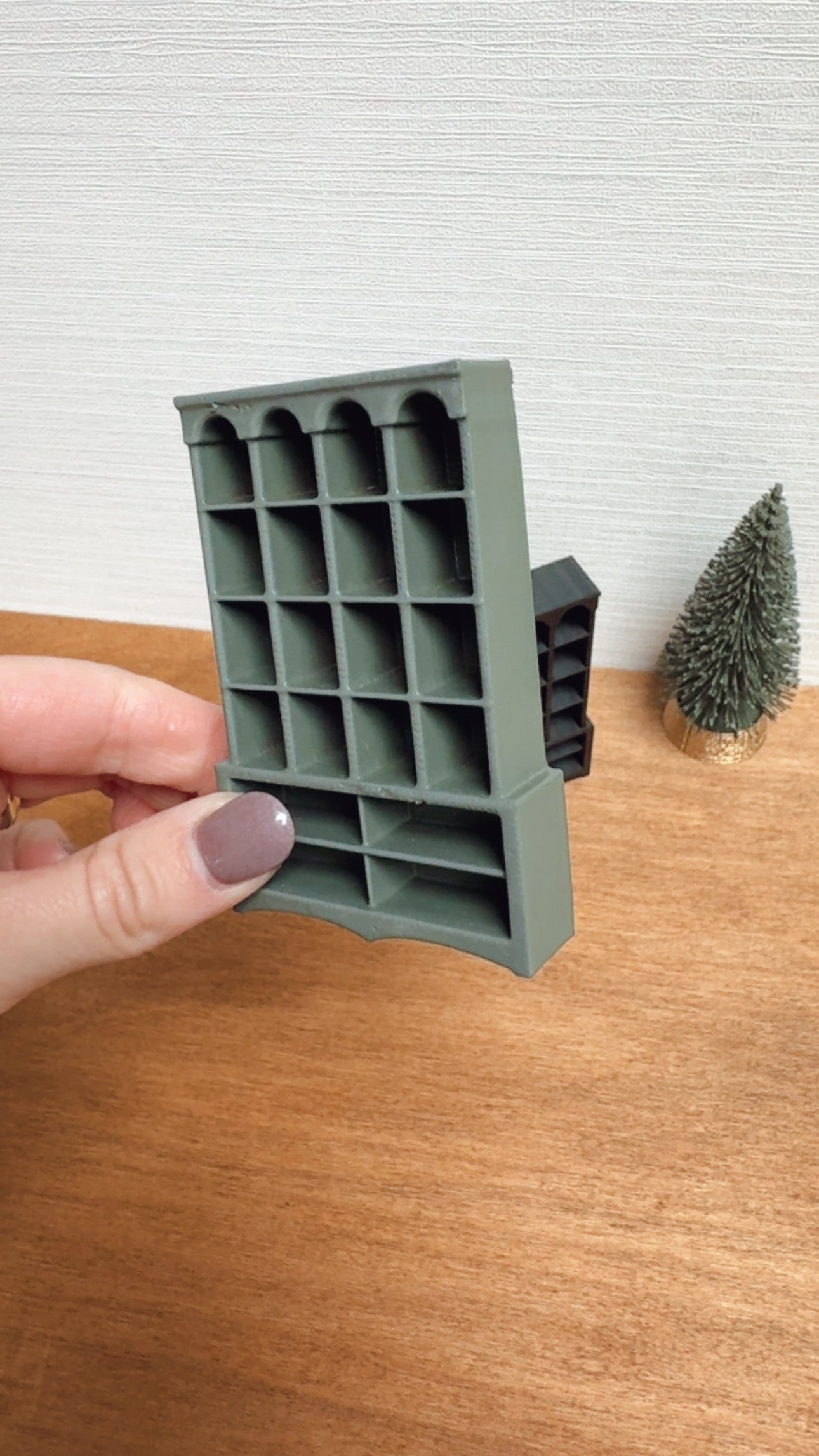 1:24 Scale Bookshelf