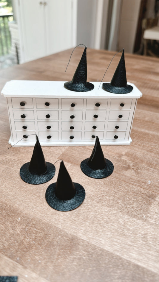 Witch hat kit - 1