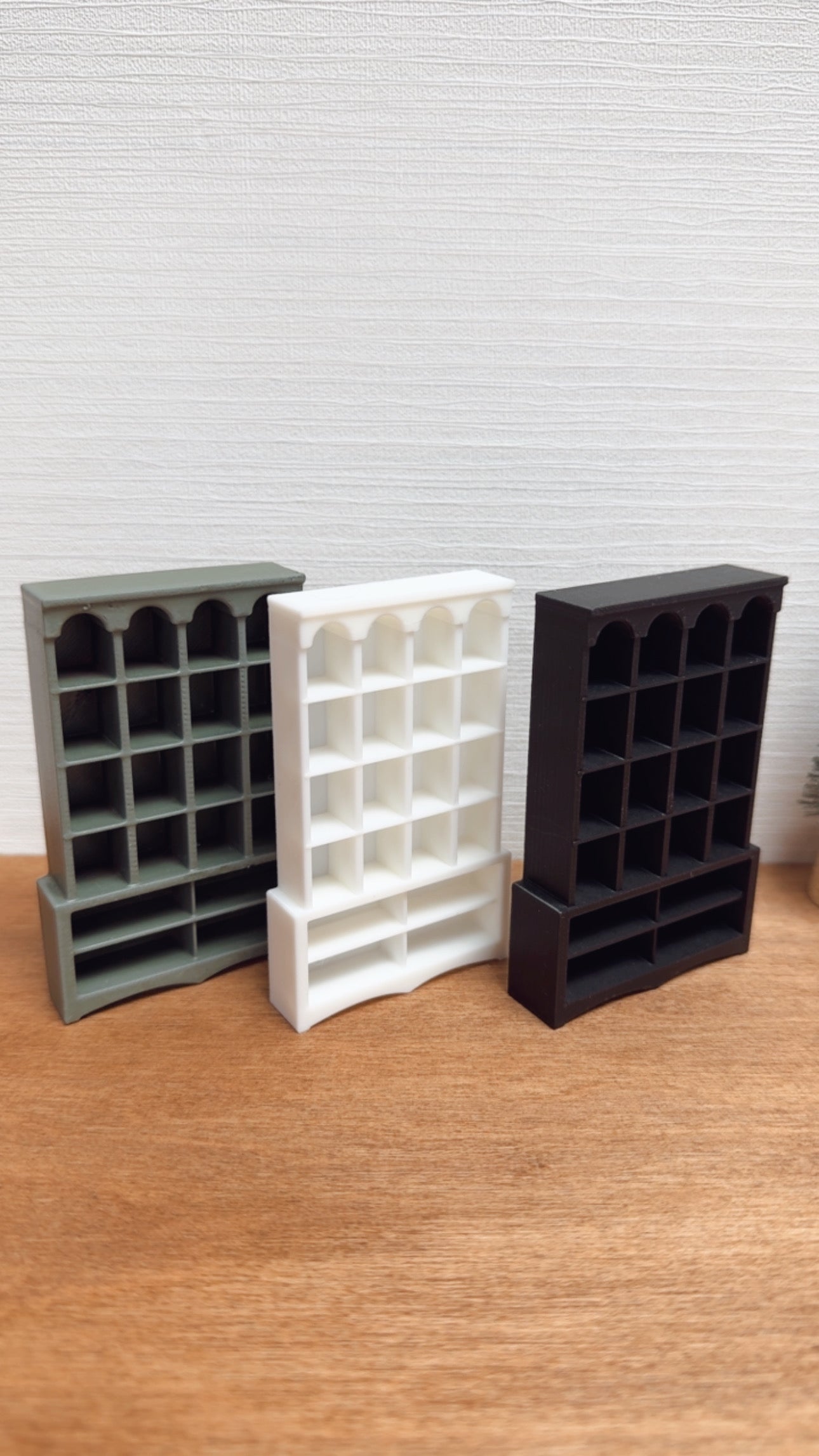 1:24 Scale Bookshelf