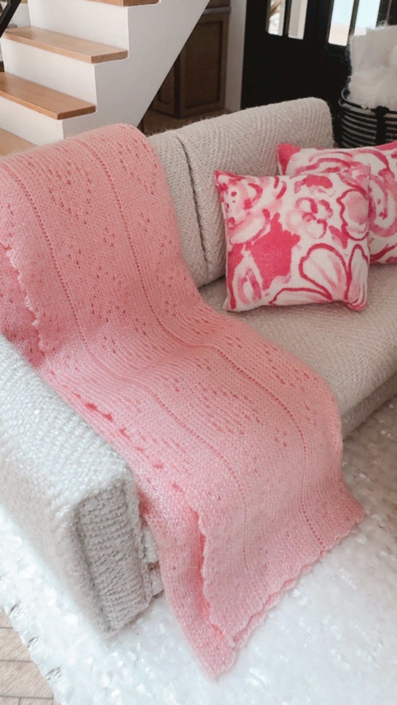 Pink Ribbed Knit Blanket