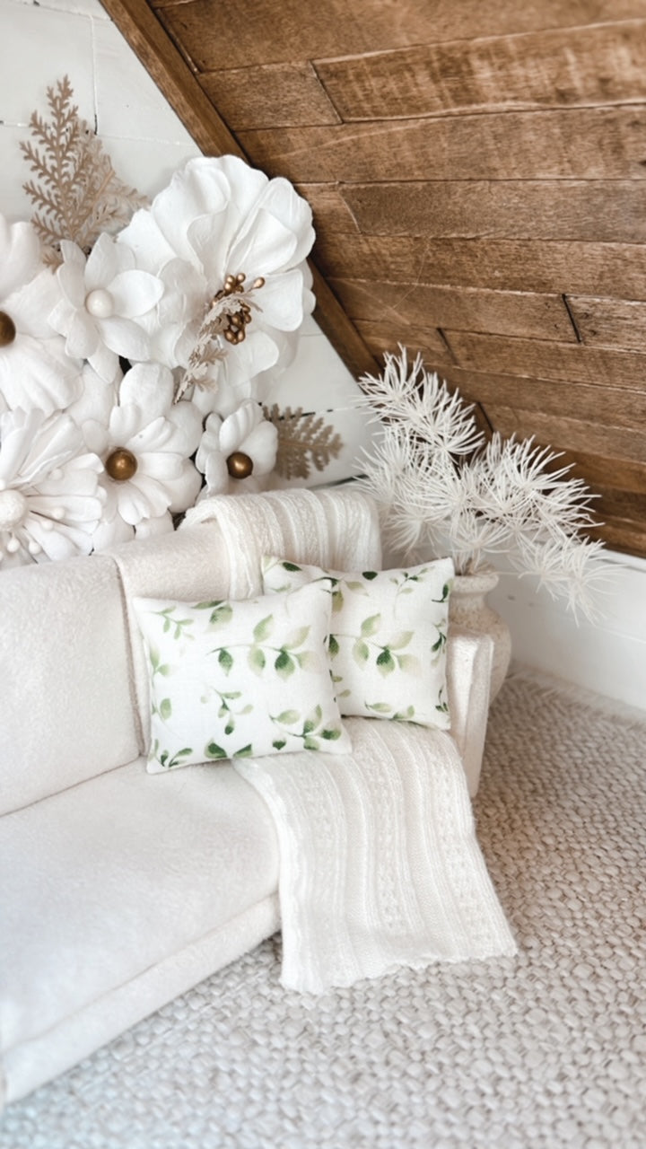 White & Green Leaf Pillow